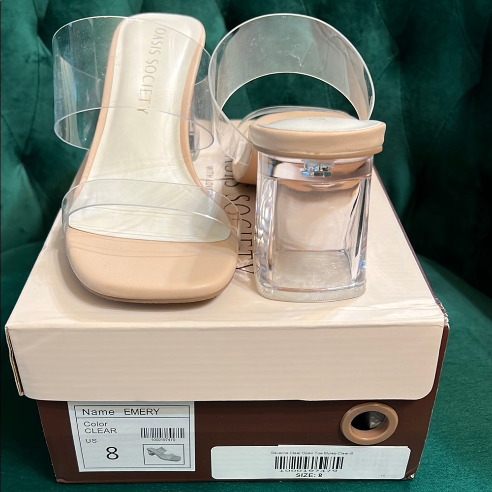 Oasis Society clear heels size 8